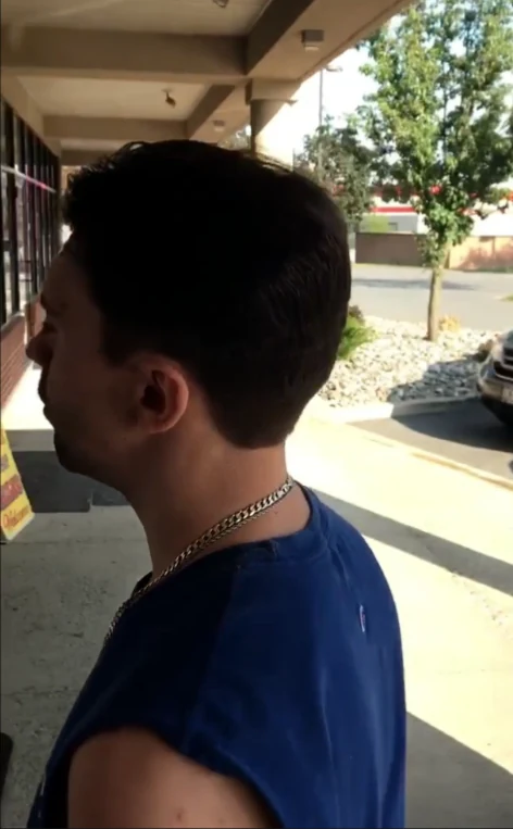 Finished short haircut viewed from the side